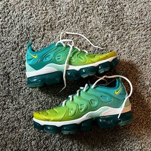 Nike Vapormax plus lemon lime color way